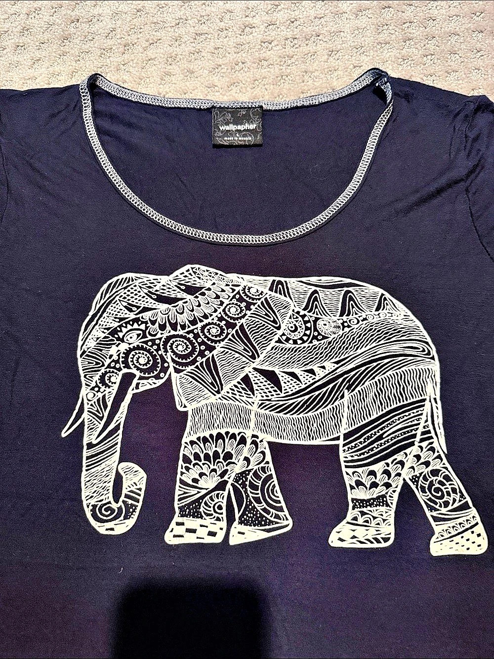 wallpaper Elephant Graphic Short Sleeve Top in Black Size Large